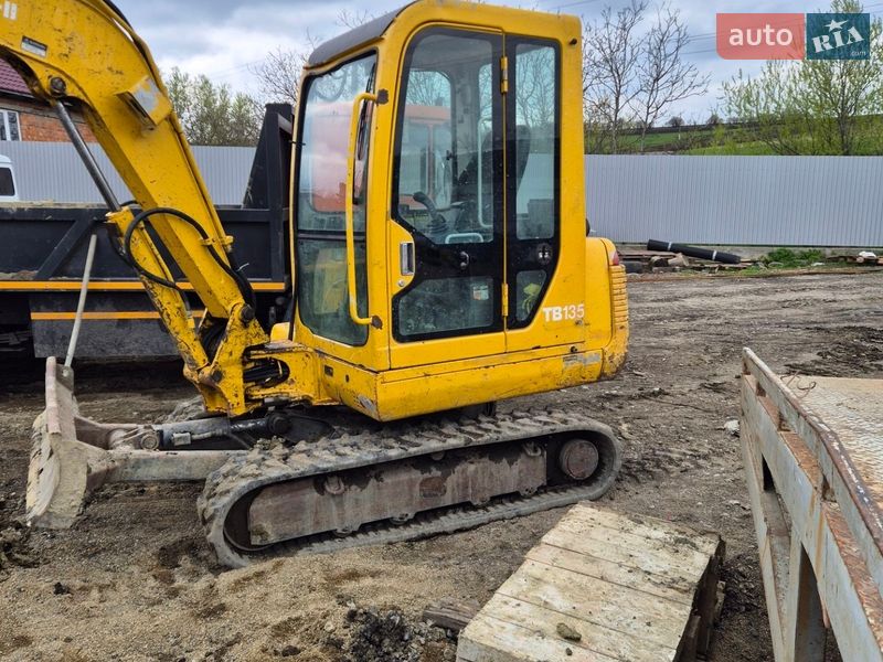 Миниэкскаватор Takeuchi TB 2005 в Новоселице