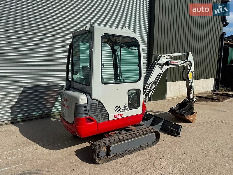 Міні-екскаватор Takeuchi TB 2021 в Бучачі