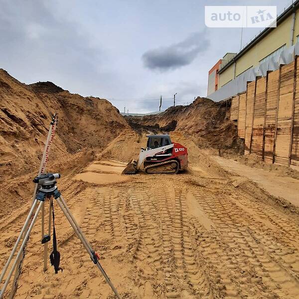 Міні-вантажник Takeuchi TL 2008 в Києві