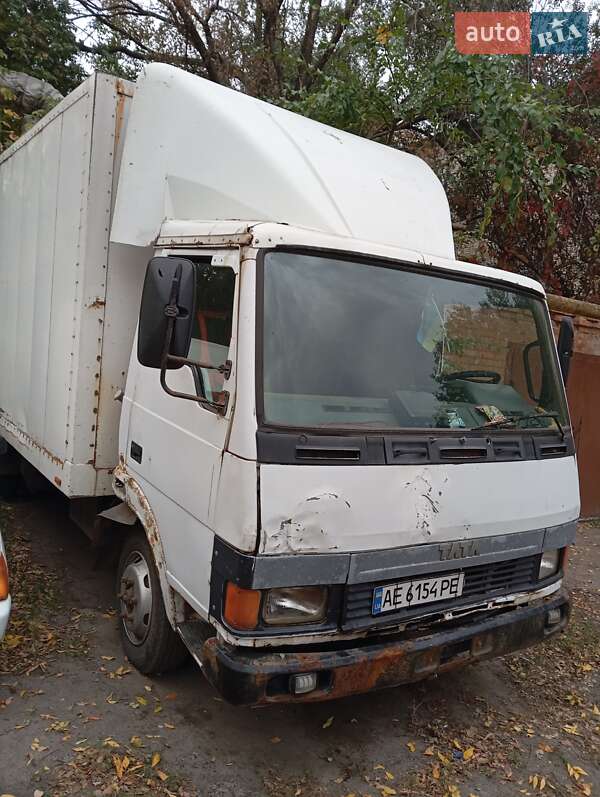 Вантажний фургон TATA LPT 613 2008 в Васильківці