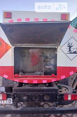 Бензовоз TATA LPT 2006 в 