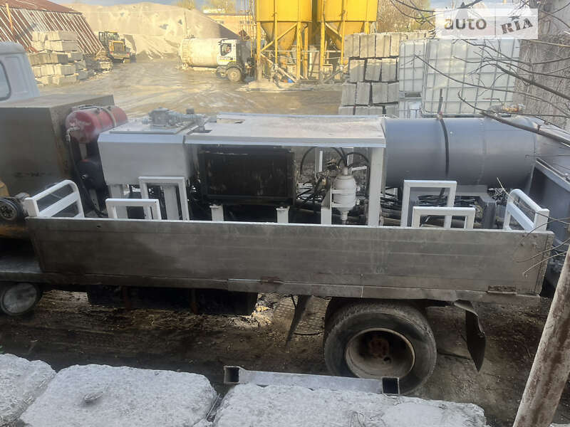 Бетононасос TATA LPT 2008 в Львове