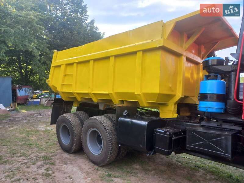 Самосвал Tatra 815 1990 в Львове