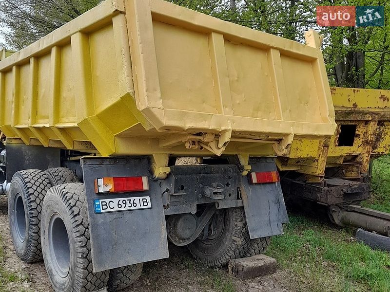 Самосвал Tatra 815 1990 в Дрогобыче