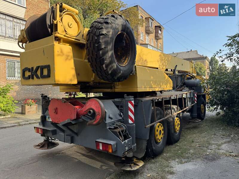 Автокран Tatra AD-28 1990 в Киеве