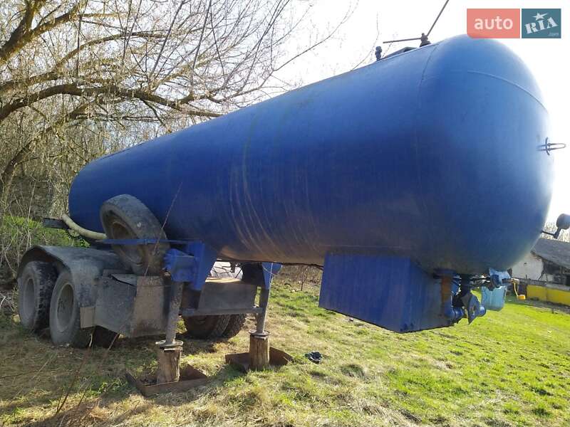 Цементовоз ТЦ 11 1990 в Городке