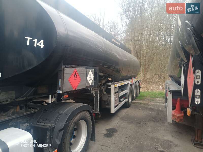 Цистерна TEC S 2003 в Шептицькому