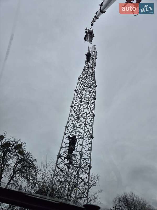 Автокран Terex-Demag K3208 2007 в Львові