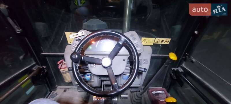 Екскаватор навантажувач Terex 880 2007 в Сумах