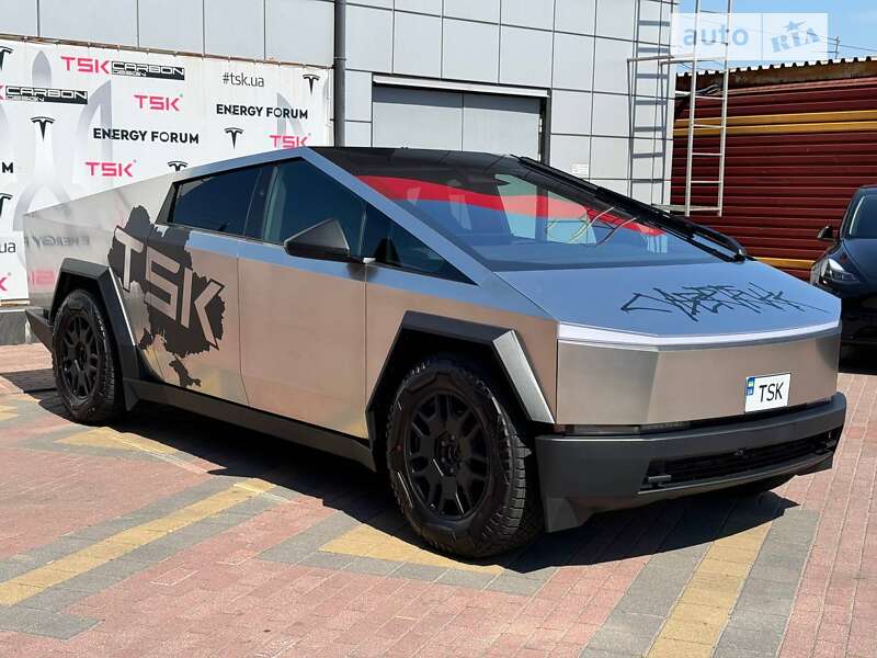 Пикап Tesla Cybertruck 2024 в Киеве