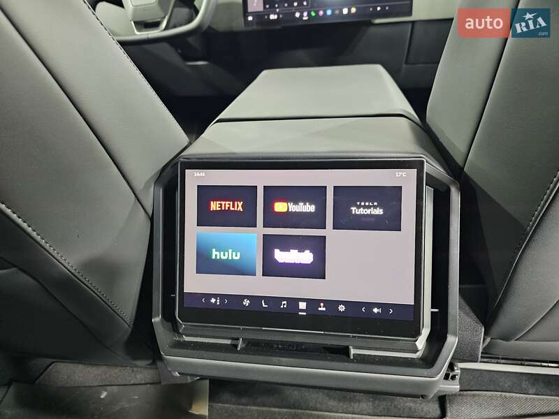 Пикап Tesla Cybertruck 2024 в Киеве