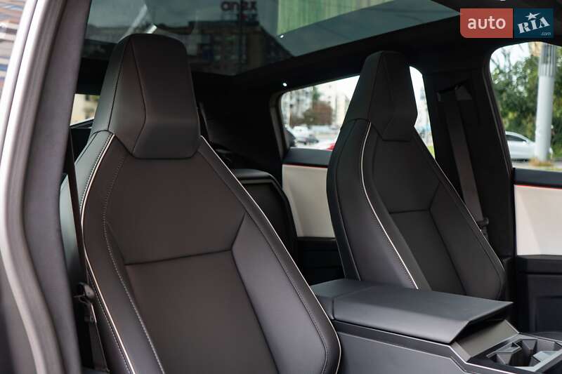 Пикап Tesla Cybertruck 2025 в Киеве