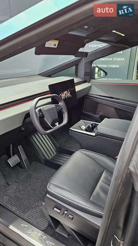 Пикап Tesla Cybertruck 2024 в Киеве