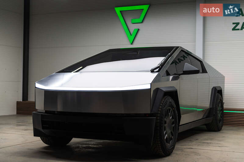 Пикап Tesla Cybertruck 2024 в Мукачево