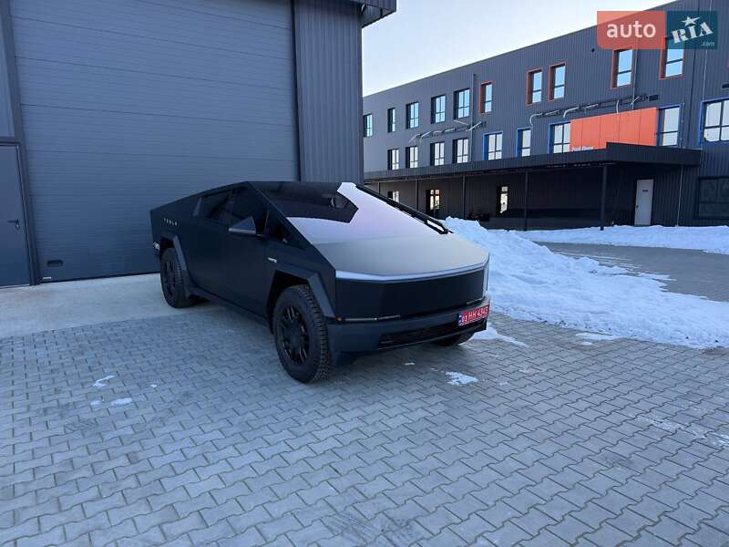 Пикап Tesla Cybertruck 2024 в Дубно