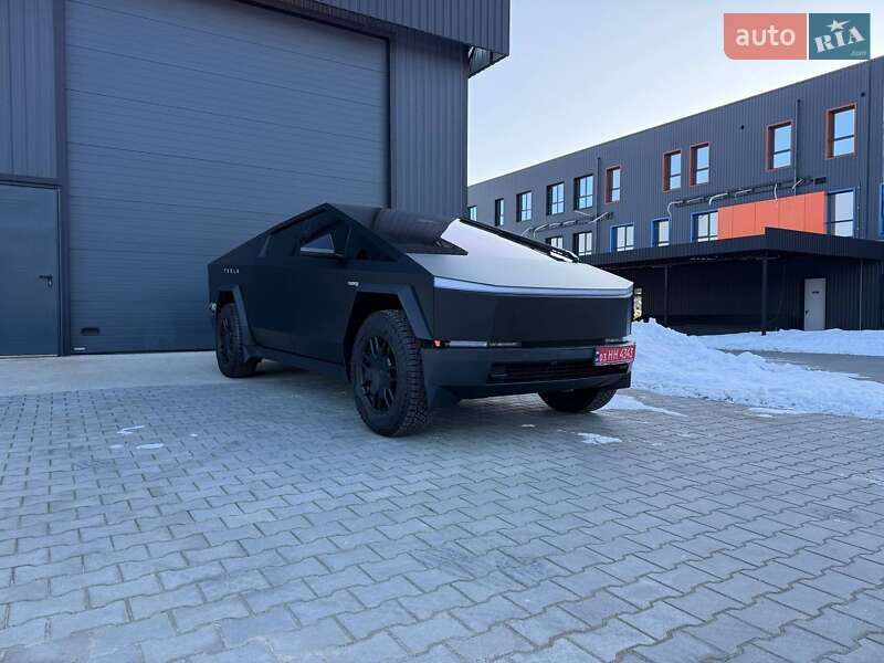 Пикап Tesla Cybertruck 2024 в Дубно