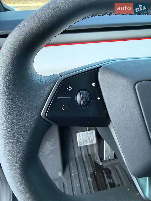 Пикап Tesla Cybertruck 2024 в Дубно