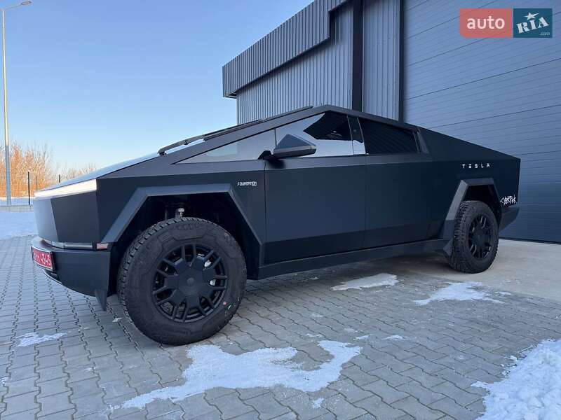 Пикап Tesla Cybertruck 2024 в Дубно