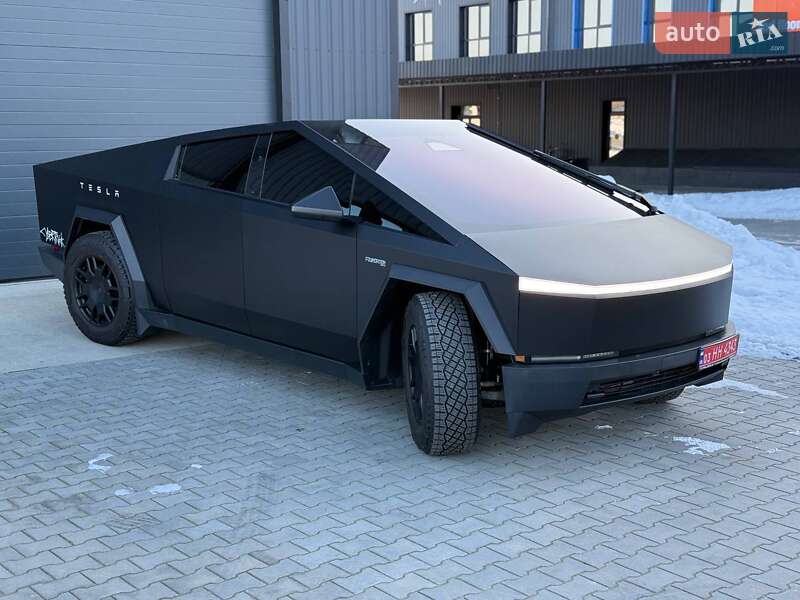 Пикап Tesla Cybertruck 2024 в Дубно