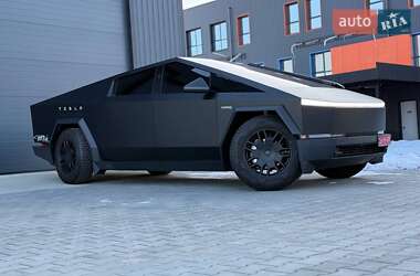 Пикап Tesla Cybertruck 2024 в Дубно