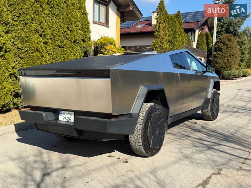 Пикап Tesla Cybertruck 2024 в Днепре