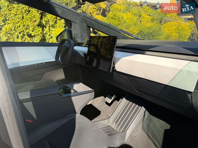 Пикап Tesla Cybertruck 2024 в Днепре