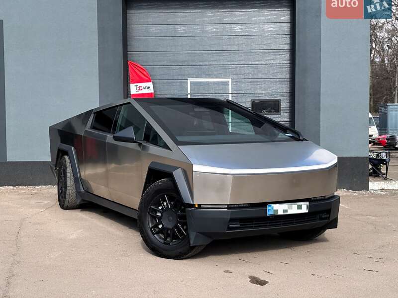 Tesla Cybertruck 2024