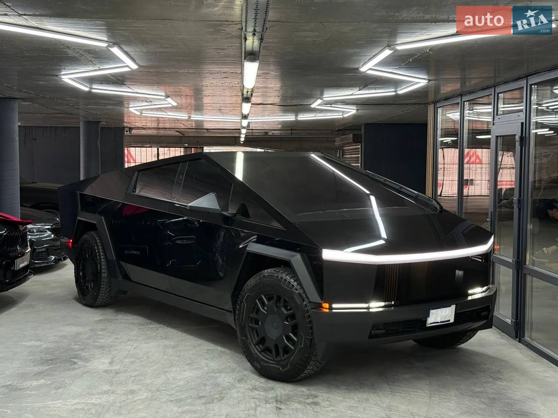 2024 Tesla Cybertruck - мініатюра 3
