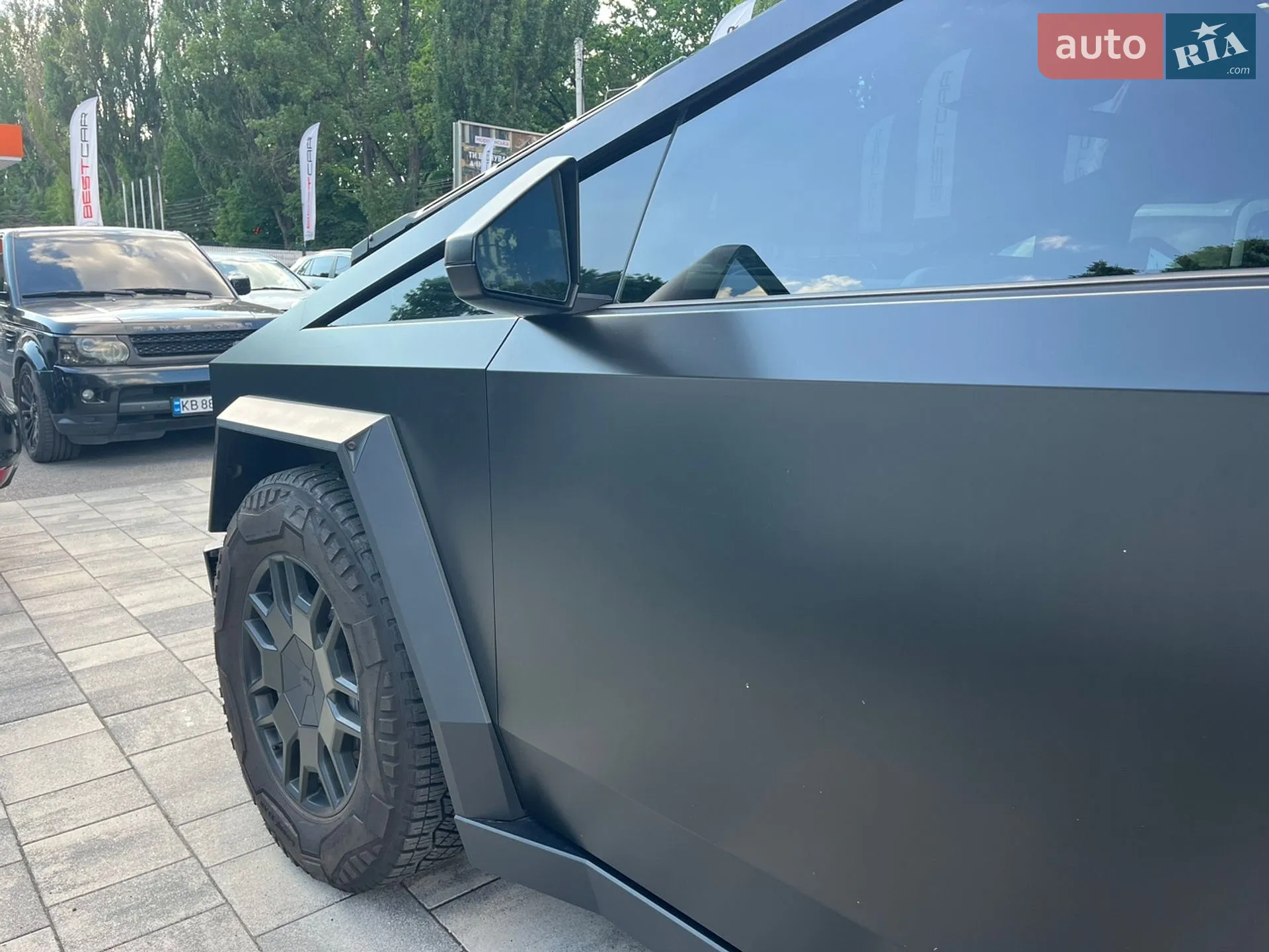 2024 Tesla Cybertruck - мініатюра 8
