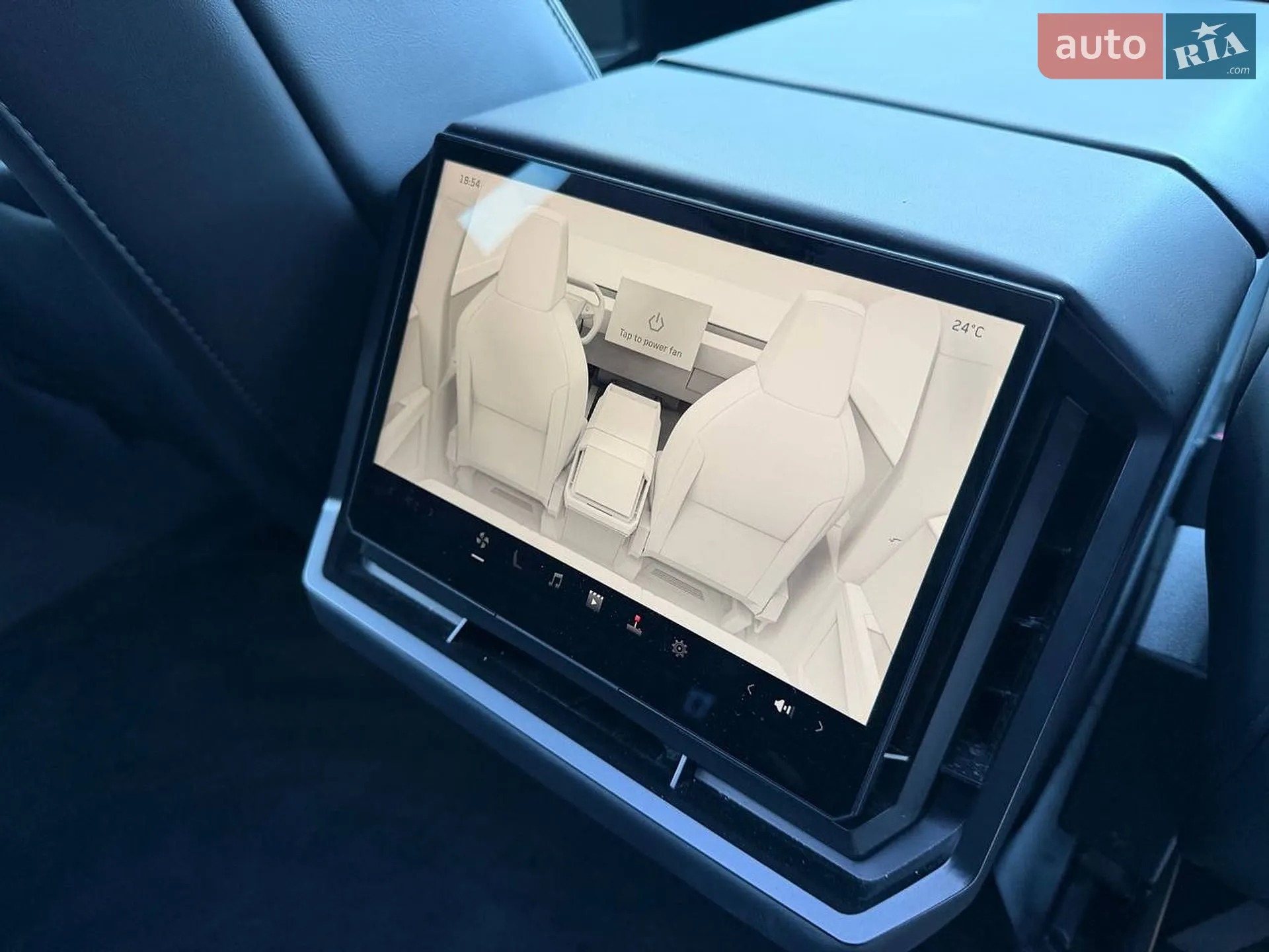 2024 Tesla Cybertruck - мініатюра 18