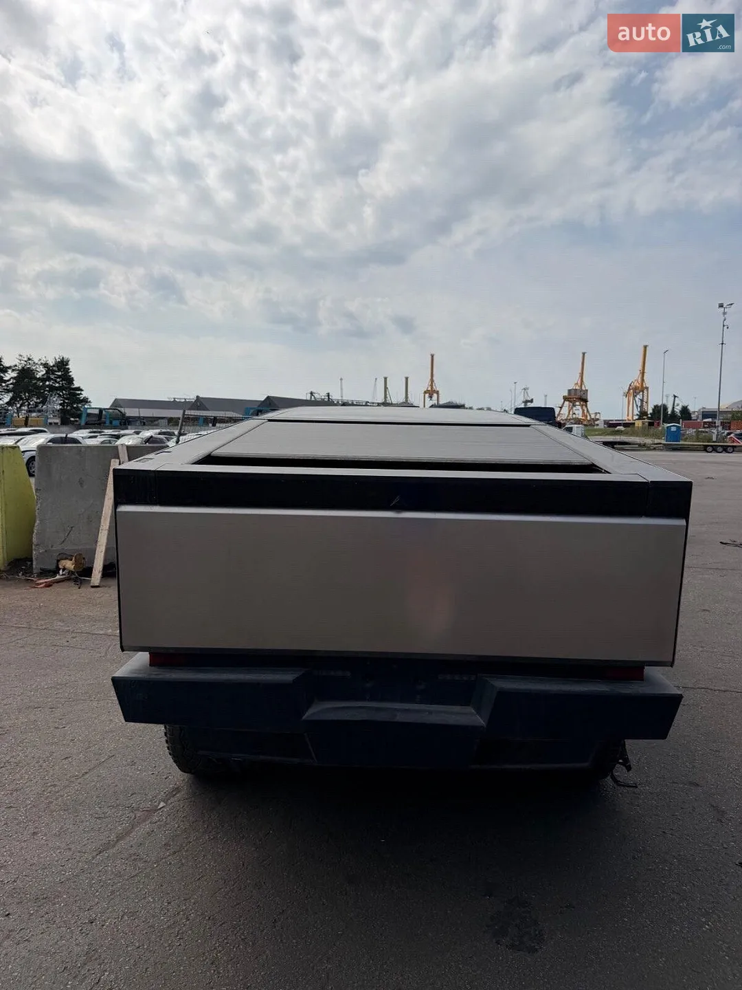 2024 Tesla Cybertruck - мініатюра 4