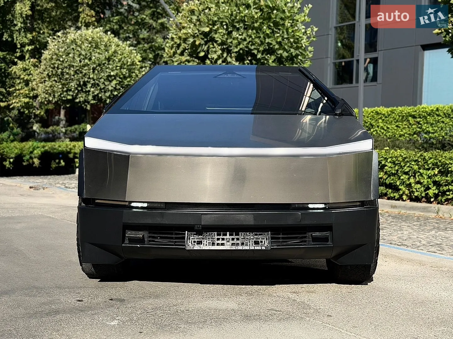 2024 Tesla Cybertruck - мініатюра 4