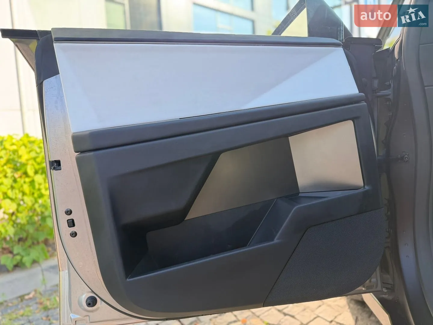 2024 Tesla Cybertruck - мініатюра 22
