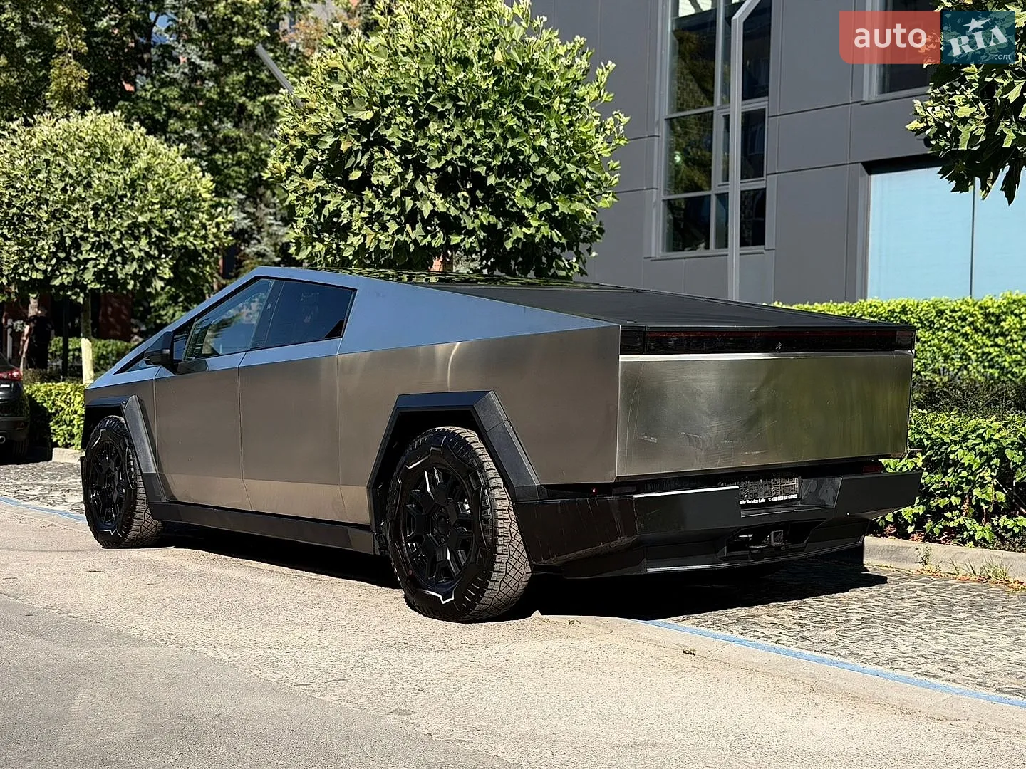2024 Tesla Cybertruck - мініатюра 19