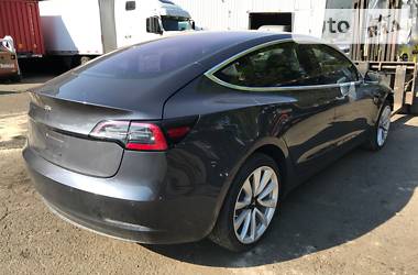 Седан Tesla Model 3 2018 в Одессе