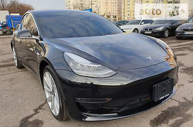 Седан Tesla Model 3 2018 в Одессе