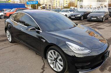 Седан Tesla Model 3 2018 в Одессе