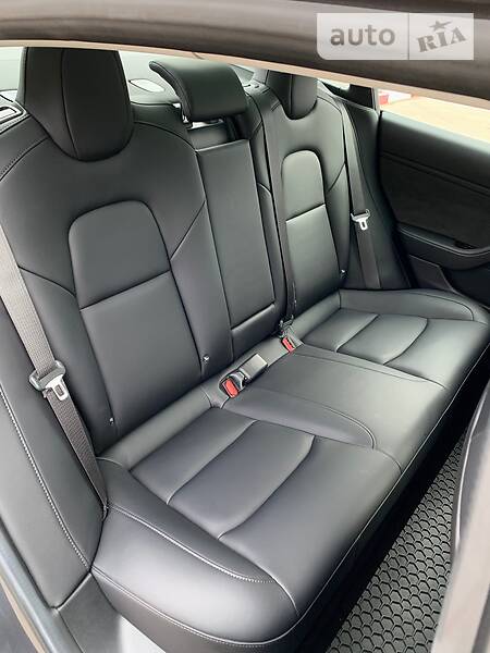 Седан Tesla Model 3 2018 в Харькове