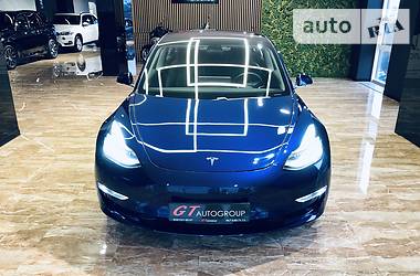 Седан Tesla Model 3 2018 в 