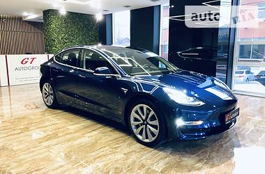 Седан Tesla Model 3 2018 в 