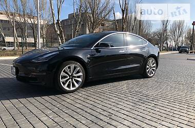 Седан Tesla Model 3 2018 в 