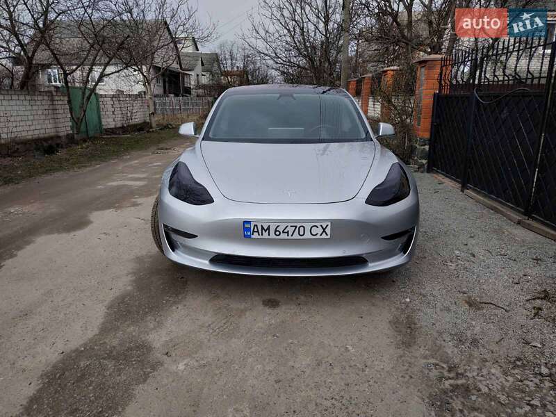 Седан Tesla Model 3 2018 в Житомире