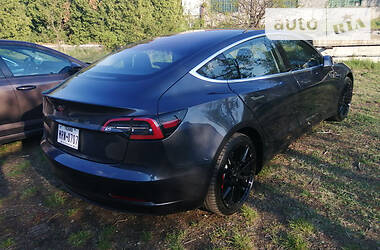 Седан Tesla Model 3 2018 в 
