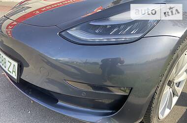 Седан Tesla Model 3 2018 в 