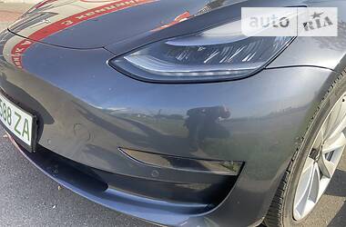 Седан Tesla Model 3 2018 в Киеве