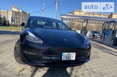 Седан Tesla Model 3 2018 в Кривом Роге