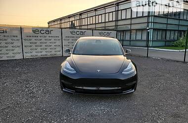 Седан Tesla Model 3 2019 в Києві