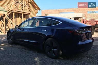 Седан Tesla Model 3 2019 в Черноморске
