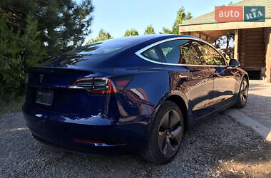 Седан Tesla Model 3 2019 в Черноморске