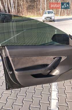Седан Tesla Model 3 2019 в 